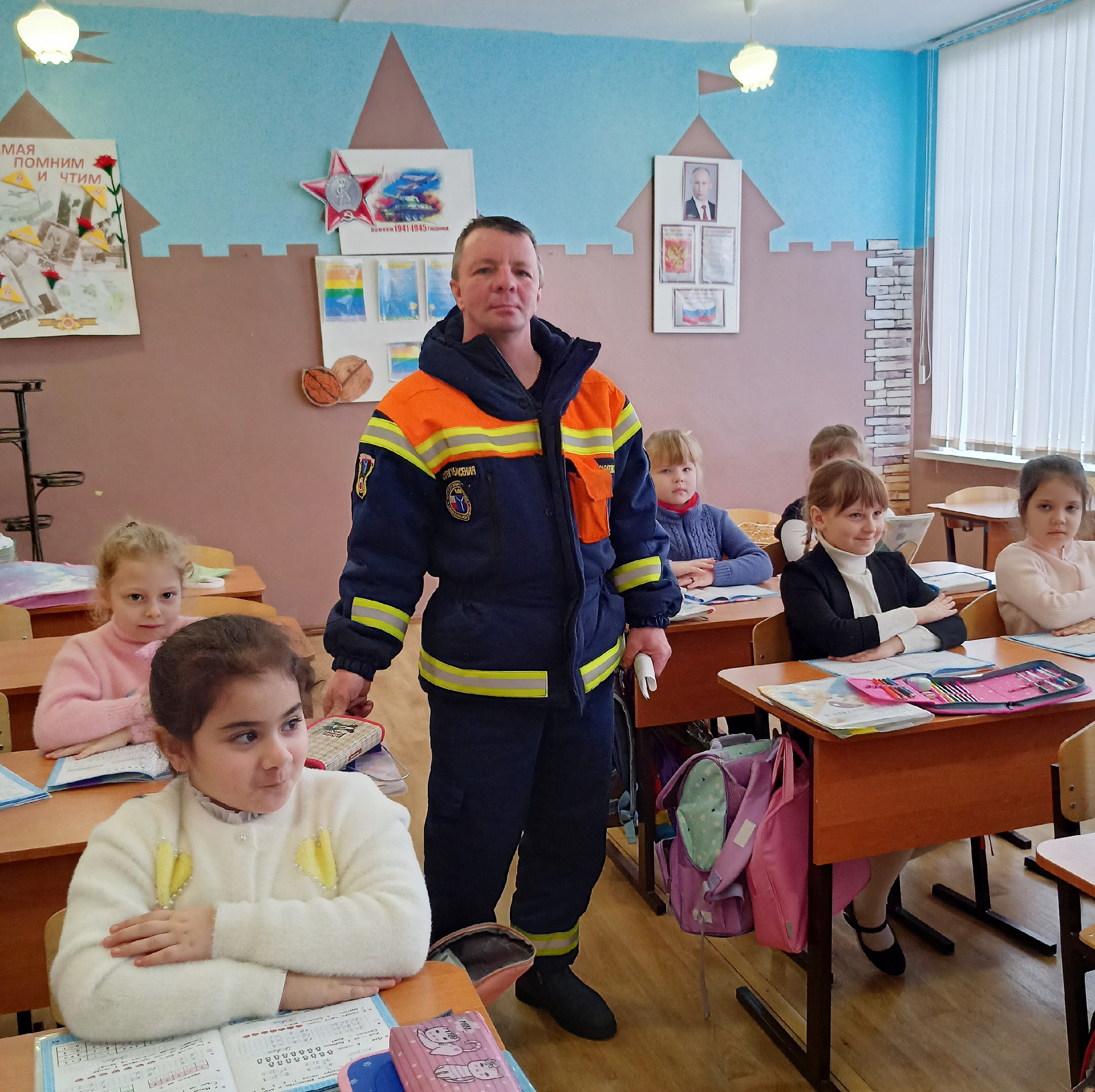 Садовников р н. Школьники в школе. День безопасности дорожного движения. Экология в школе. Безопасные каникулы.